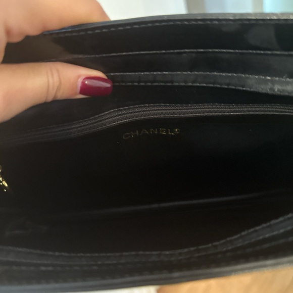 Vintage Chanel Shoulder Bag - Picture 6 of 7